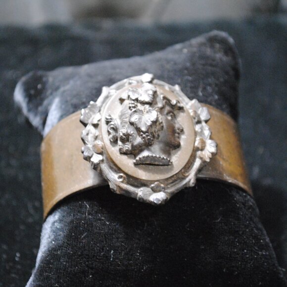 Rare Antique Victorian Mourning Vulcanite Bacchante Cameo Wide Cuff Bracelet - Picture 13 of 14